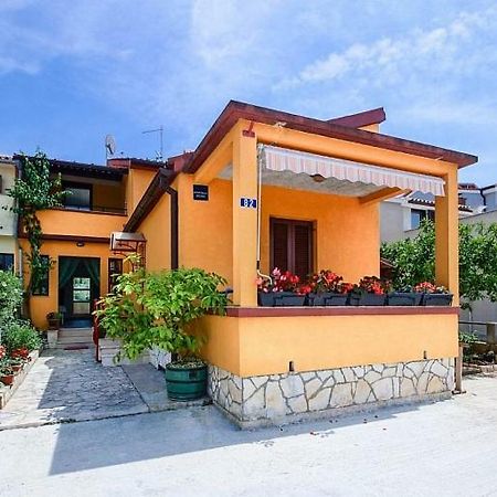 Apartmani Petunia Fazana Ngoại thất bức ảnh